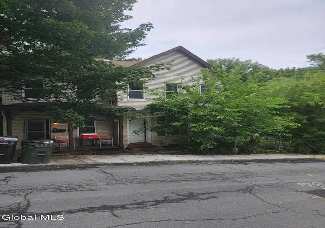 19-defreest-ave-troy-ny-12180/hzid_a7447542