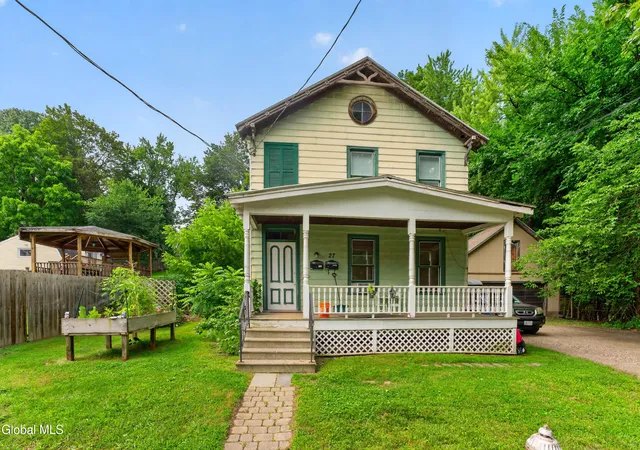 27-lilac-ln-troy-ny-12180/hzid_1d3a0da7