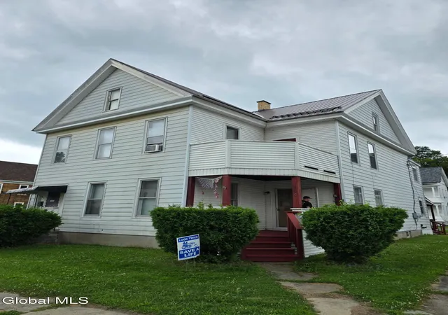 300-302-grand-st-amsterdam-ny-12010/hzid_4f82cbb1