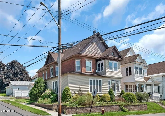 29-mcclellan-ave-amsterdam-ny-12010/hzid_5e9c2bbb