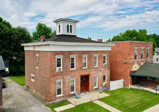 23-s-william-st-johnstown-ny-12095/hzid_ffa7d39e