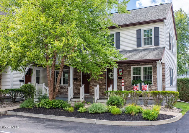 11-cottage-st-6-saratoga-springs-ny-12866/hzid_74cebf74