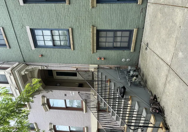 304-308-clinton-ave-albany-ny-12210/hzid_810a6fee