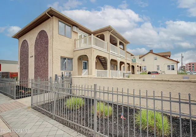 1210-ocean-blvd-8-seaside-heights-nj-08751/hzid_a12fb480
