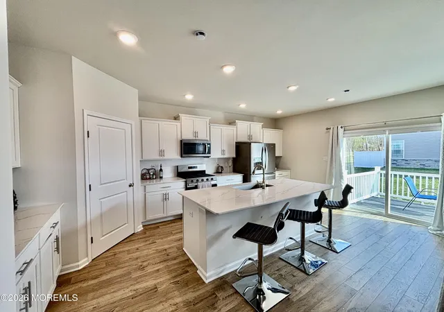 4-victoria-gdns-sq-neptune-nj-07753/hzid_2732696b