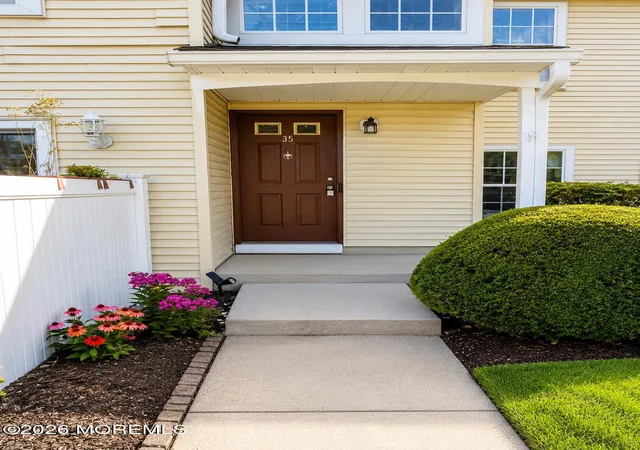 35-powell-ct-hightstown-nj-08520/hzid_5f0bf8a6