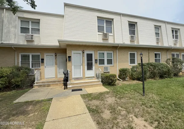 65-white-st-b-eatontown-nj-07724/hzid_2be76e96
