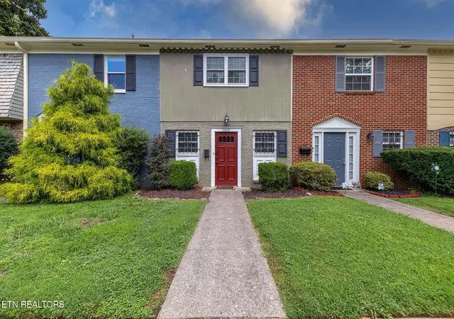 7019-traditional-dr-knoxville-tn-37909/hzid_511e71a3