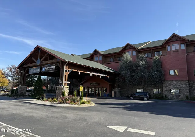 1424-old-knoxville-14067-14069-hwy-sevierville-tn-37876/hzid_c6ab6184