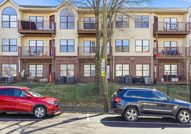 2201-franklin-sta-way-305-knoxville-tn-37916/hzid_71b65f41