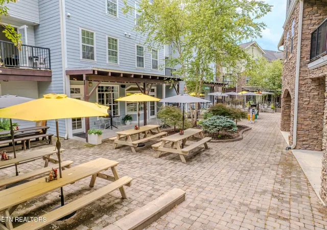 849-glades-rd-gatlinburg-tn-37738/hzid_0d674bdd