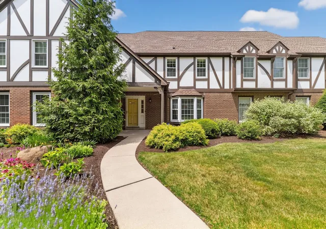 205-allenberry-cir-pittsburgh-pa-15234/hzid_4d01389f