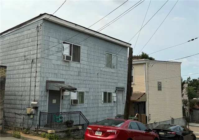 1117-1117-1-2-hall-st-pittsburgh-pa-15212/hzid_dc35fc6a