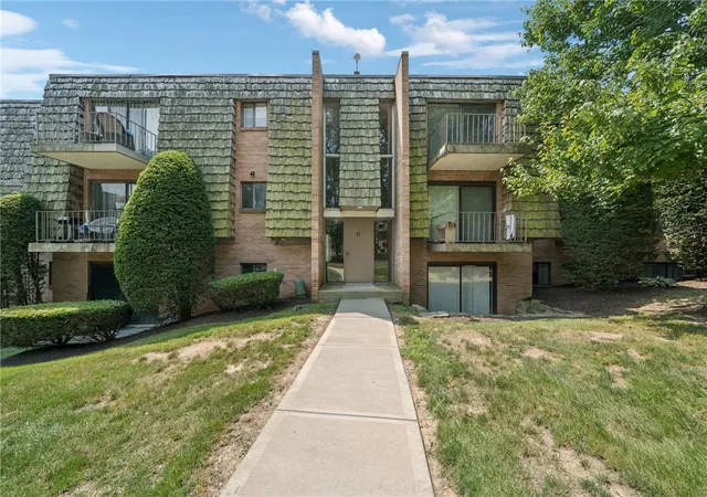 1135-forest-green-dr-coraopolis-pa-15108/hzid_80c89565