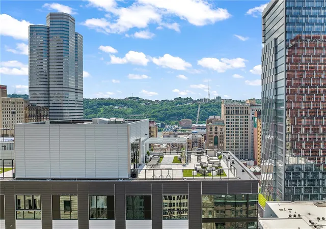 350-oliver-ave-901-downtown-pgh-pa-15222/hzid_cb82ecb3