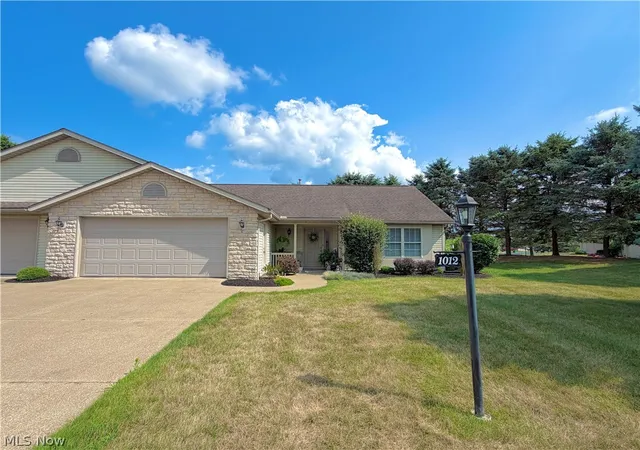 1012-meadow-dr-nw-strasburg-oh-44680/hzid_87452c63