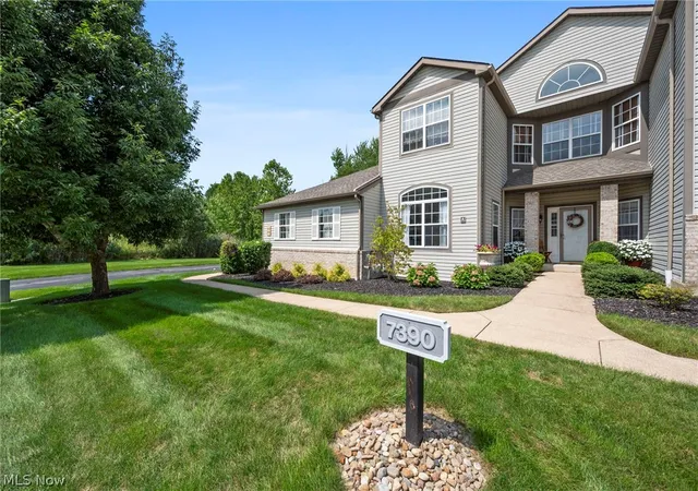 7390-forest-cove-ln-a-northfield-oh-44067/hzid_2055eff4