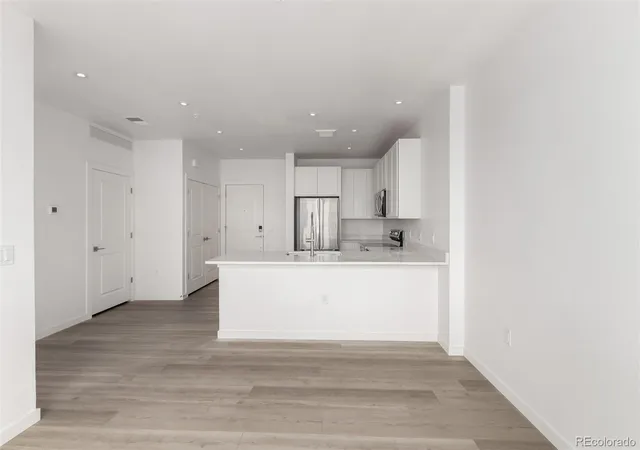 1634-n-sheridan-blvd-102-denver-co-80204/hzid_79e00962