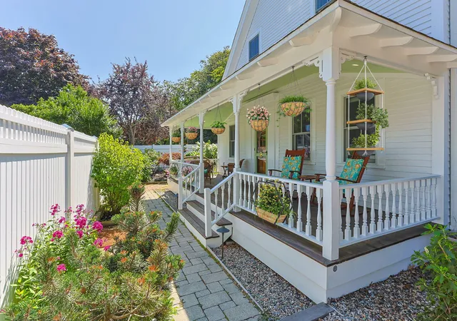 4-atwood-ave-2-provincetown-ma-02657/hzid_183d4a3a