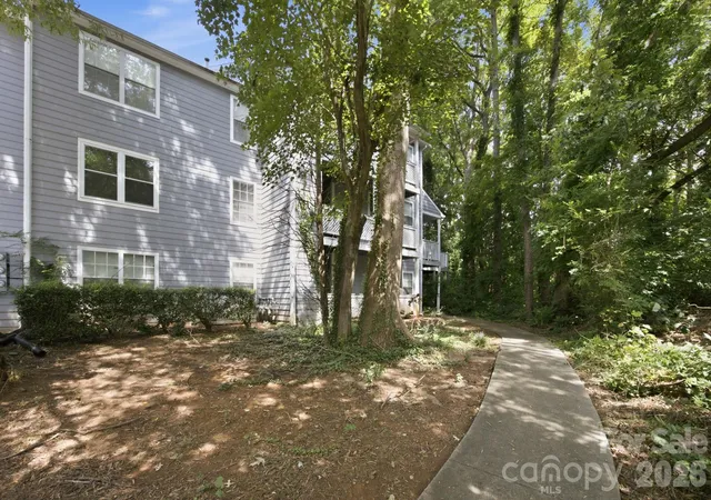 6005-pinebark-ct-charlotte-nc-28212/hzid_086dc451