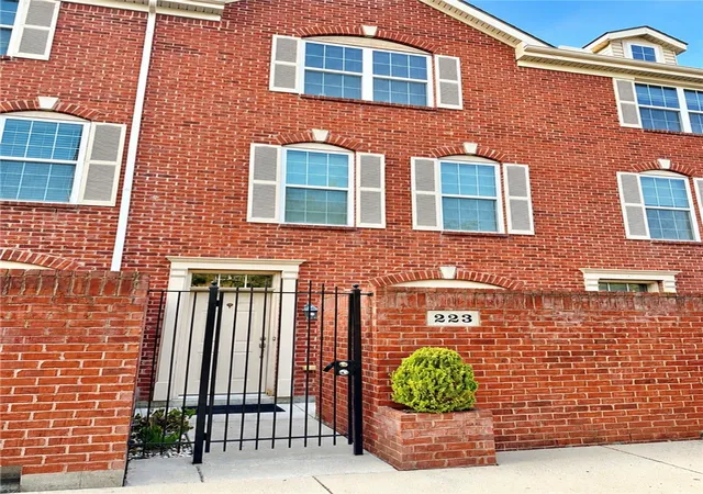223-e-1st-street-dayton-oh-45402/hzid_bcef5dc9