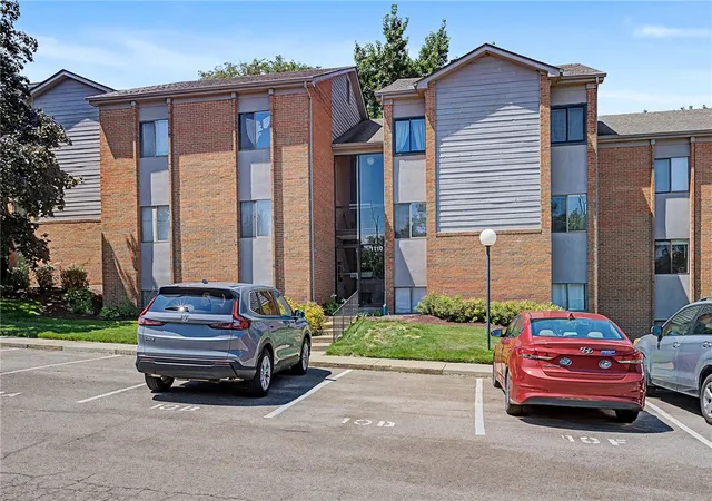 1110-eagle-feather-cir-c-west-carrollton-oh-45449/hzid_fa98ed72
