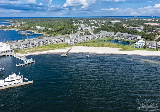 200-pensacola-beach-rd-g4-gulf-breeze-fl-32561/hzid_e4de7b0f