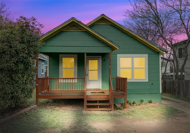 6906-carver-ave-a-austin-tx-78752/hzid_cc3b380c