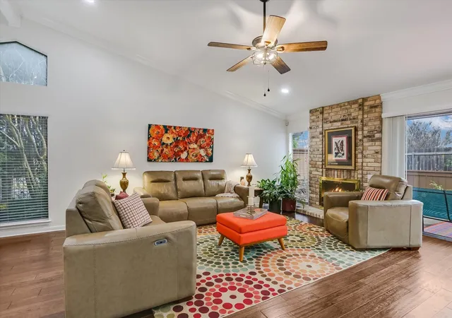 9469-singing-quail-dr-austin-tx-78758/hzid_939b4a73