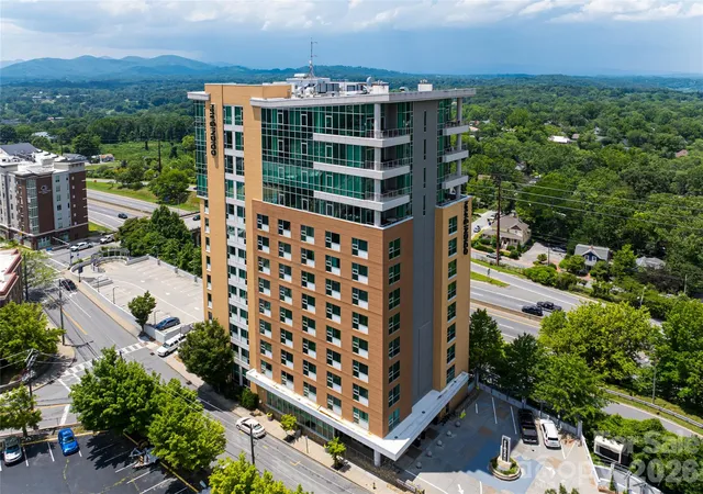151-haywood-st-1002-asheville-nc-28801/hzid_b338727e