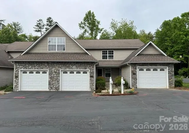203-waters-edge-dr-1297-weaverville-nc-28787/hzid_f51d8e03