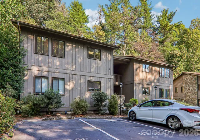 53-lake-dr-03-hendersonville-nc-28739/hzid_f816782f