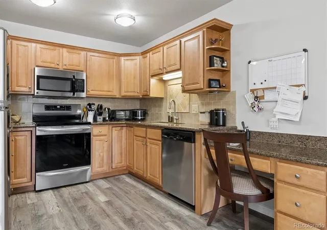 9385-e-center-ave-12d-denver-co-80247/hzid_979b8e6c