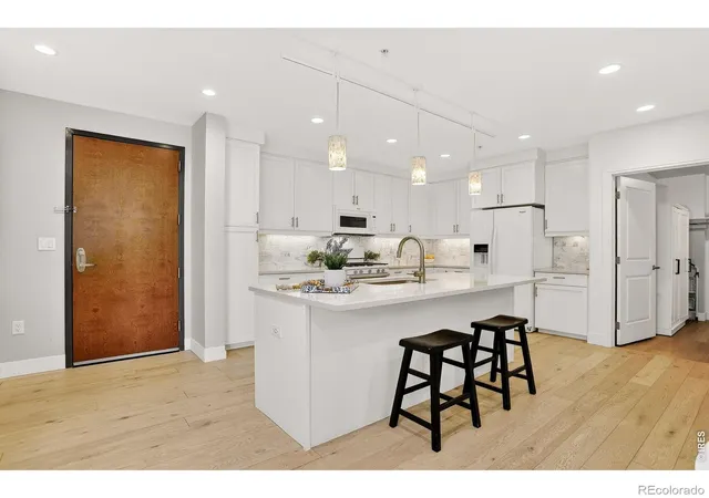 3301-arapahoe-ave-217-boulder-co-80303/hzid_0b30b2c6