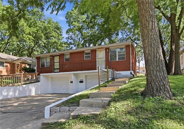 10819-e-westport-rd-independence-mo-64052/hzid_80d781ce