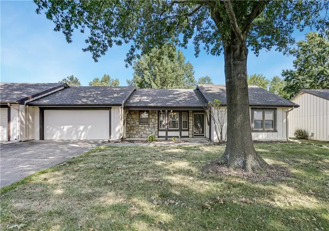 8214-e-189th-terrace-belton-mo-64012/hzid_0f65cadc