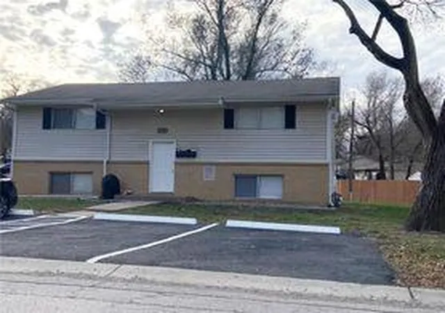 15208-bellaire-ave-grandview-mo-64030/hzid_523d9ae6