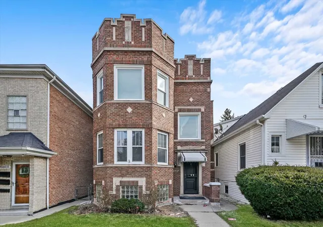 6029-n-austin-ave-chicago-il-60646/hzid_d512a1aa