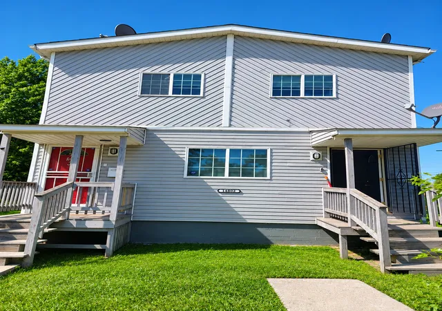 14802-cooper-ave-harvey-il-60426/hzid_cb83598e