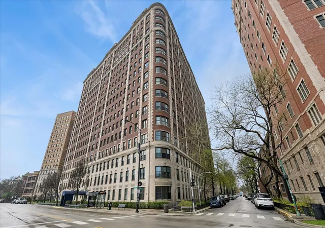 3750-n-lake-shore-dr-1d-chicago-il-60613/hzid_e6043157