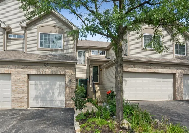 1041-park-hill-cir-1041-aurora-il-60502/hzid_8e7211d9