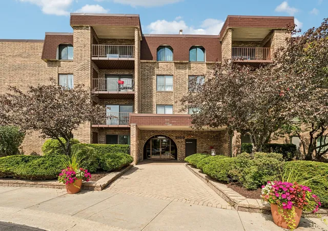 2100-valencia-dr-215b-northbrook-il-60062/hzid_f48e9fb9