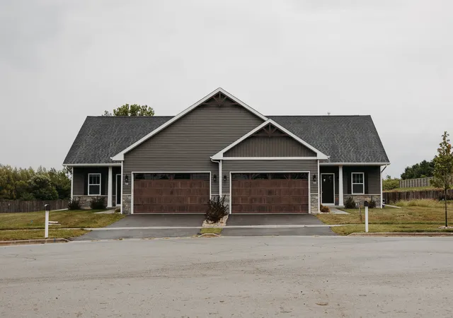 744-anjali-ct-r-sycamore-il-60178/hzid_1ffbd11f
