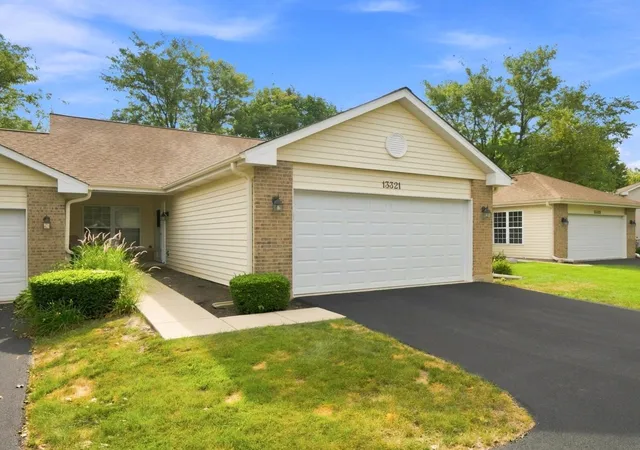 13321-red-cedar-ln-0-plainfield-il-60544/hzid_937e5813