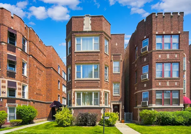 8215-s-evans-ave-chicago-il-60619/hzid_5ab71815