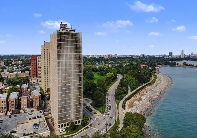 6700-s-south-shore-dr-18g-chicago-il-60649/hzid_508a0c63