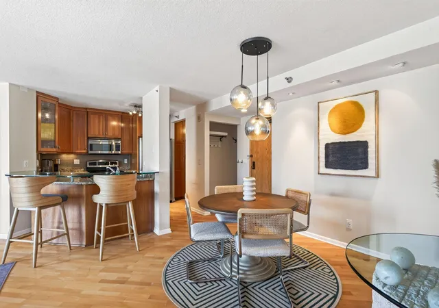 401-s-1st-street-1023-minneapolis-mn-55401/hzid_5f75d611