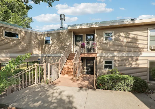 110263-village-rd-chaska-mn-55318/hzid_f62ff529