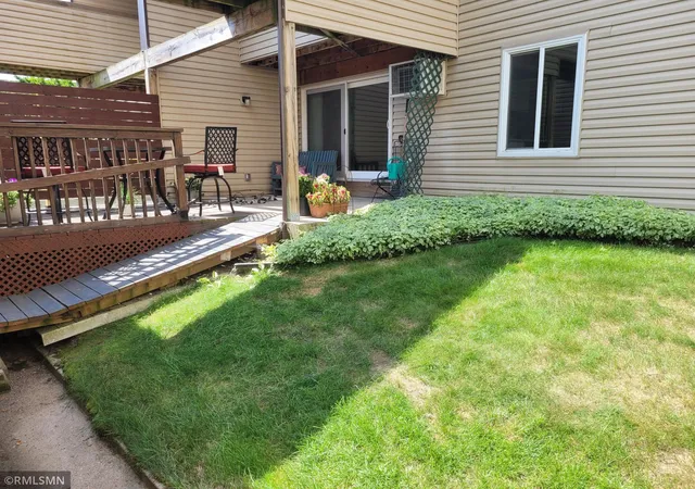10840-rockford-rd-111-minneapolis-mn-55442/hzid_a45a87d6