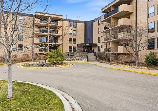 6670-vernon-ave-s-106-minneapolis-mn-55436/hzid_5b947633